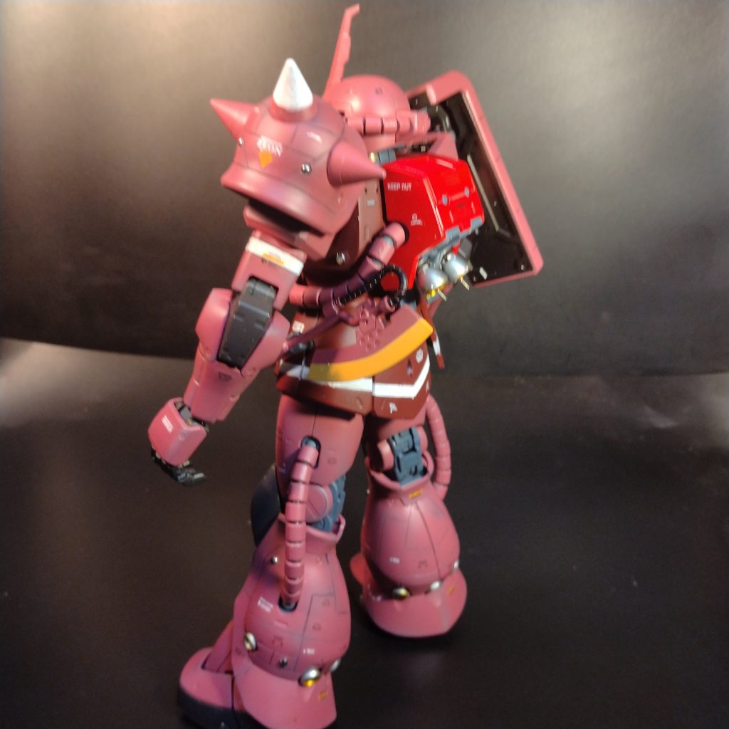 いつものごとく安定のワンパターンでスジ彫りとメタル系でディテールアップです！