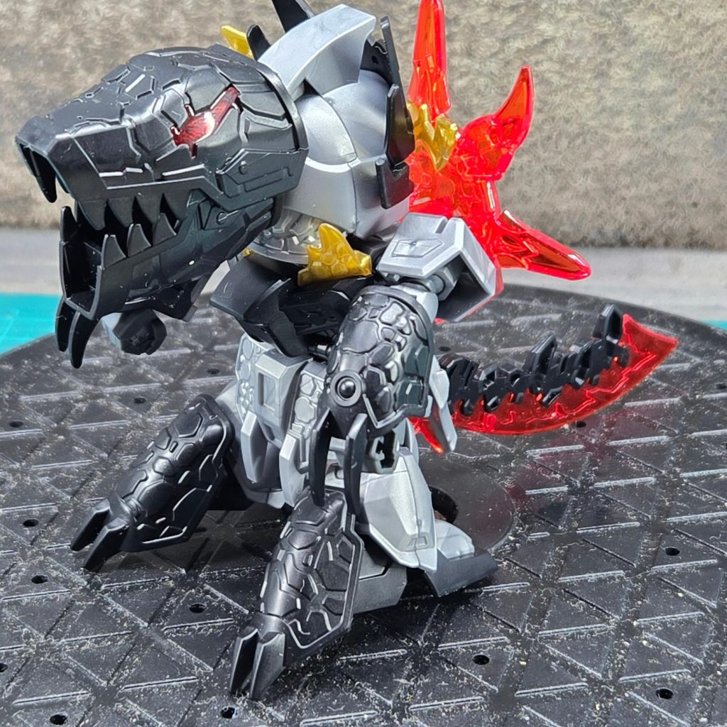 凶竜形態ビフォー