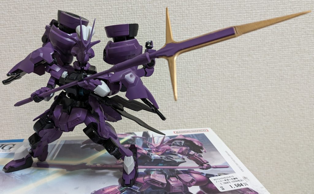 使用したガンダムフレーム部分は、基本グシオンリベイクで、頭部と腰部のみバルバタウロスです。