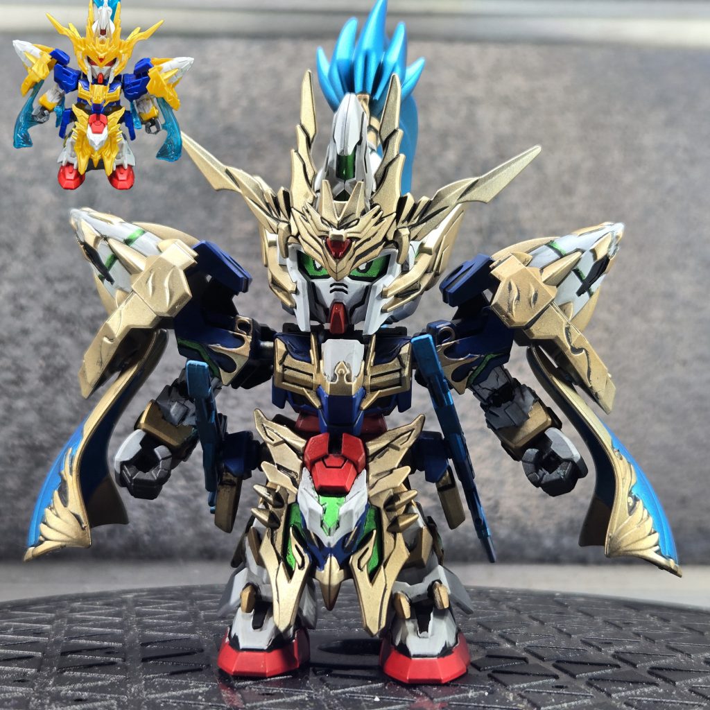 Before、Afterです塗り分けが意外と多いのと説明書とかの塗装例で分かりにくい場所が多くて何ヵ所か塗り分け出来てないところがありますw