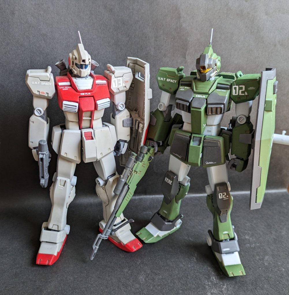 過去作のジム後期型と。基本的な工作はこちらを踏襲しております