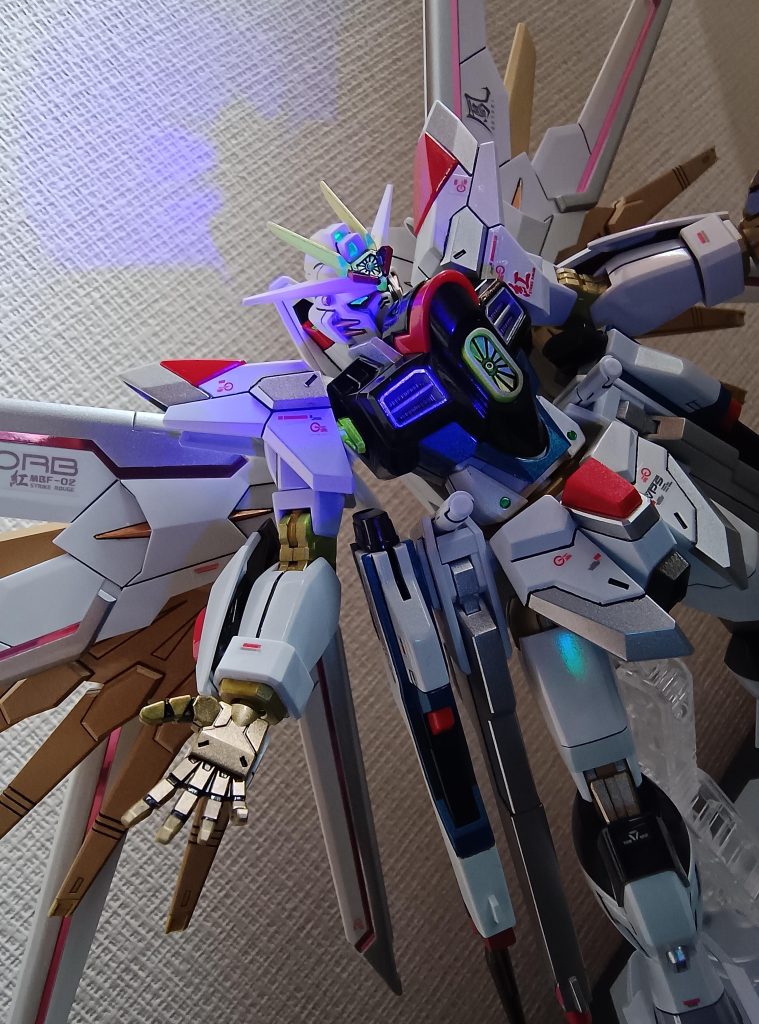 一応UVライトで光ます。