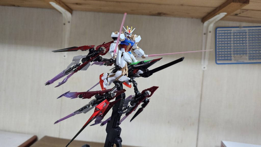 MGのSEED機体は無いですが、とある機体に装備すべくバックパックを改良中です。完成しましたらそちらも投稿していきたいと思います。ちょっと長くなりましたが閲覧ありがとうございました♪