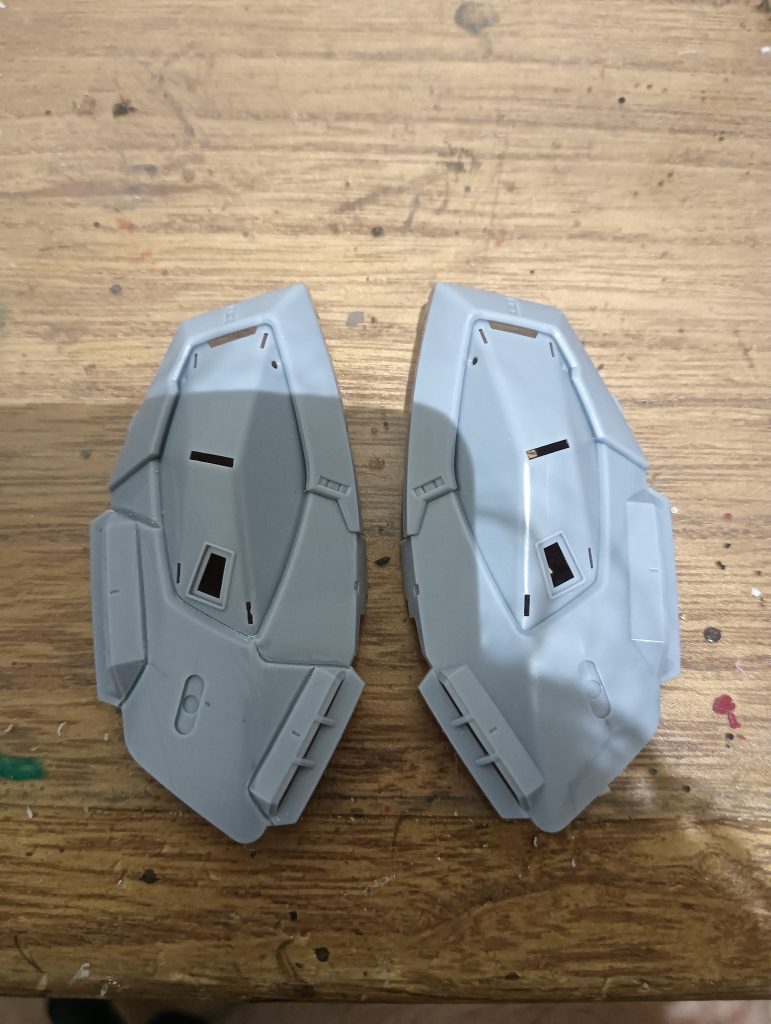 おまけで右が別パーツ化前、左が別パーツ後になります(gundam-kao8)もっとパーツ処理のクオリティを上げなくては‥(泣)ありがとうございました🙇