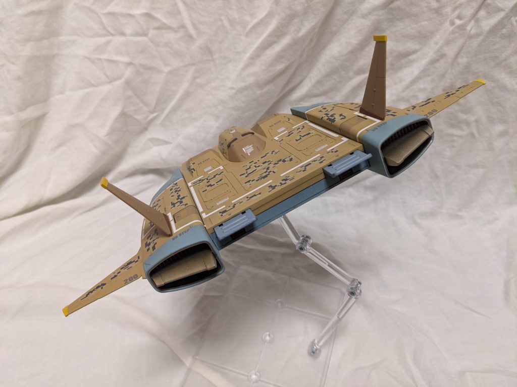 後ろから見ると、ちょっとさみしい感じもします。