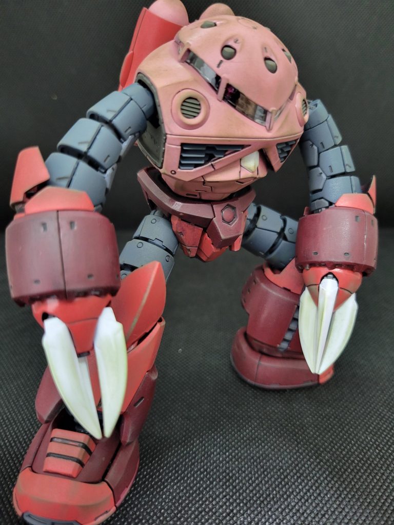 上手く立たせることが出来ればモールドも最初から多いのでカッコイイです。