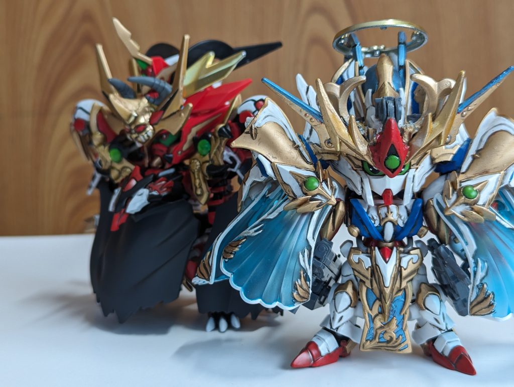 写真 左は地下迷宮666の試練を終えた際力はいらんからコレ(っ˙˘˙)っちょうだいと100階くらいに居た階層主をお持ち帰り笑名を鬼神・羅刹王という。通称オニガミ君旅の同伴者。