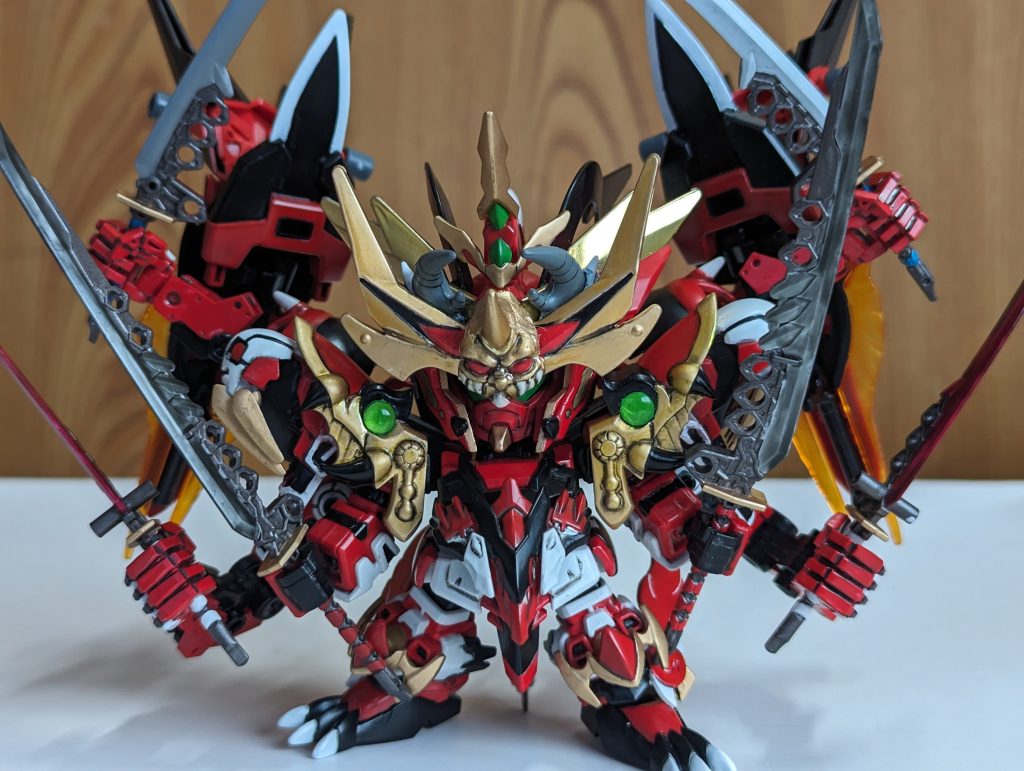 鬼神化ー腕6本に増え 刀6本フル装備。剣術と鬼の持つ怪力が持ち味。