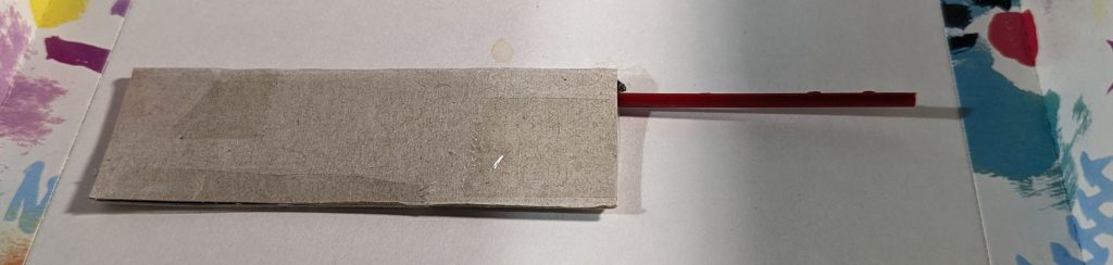 厚紙で覆います