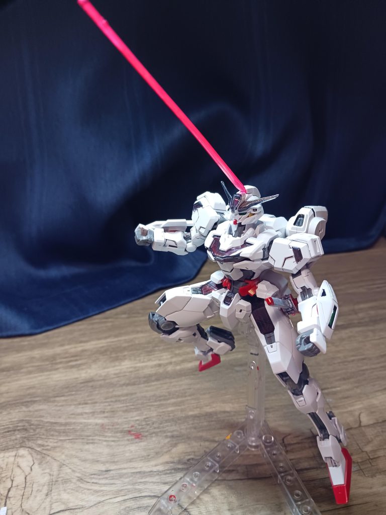 加工したのでビームサーベル付けれます。ということで今回は、以上です。次回はSDですが、トリニティバイクの予定です。ご覧いただきありがとうございました。 