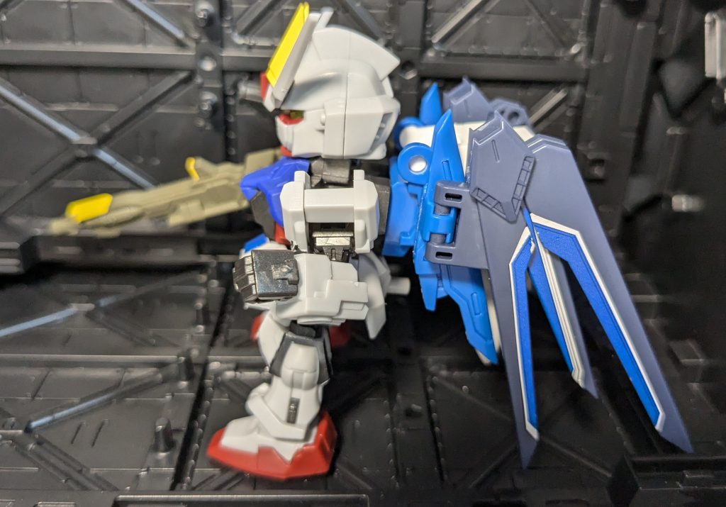 折り畳むことも可能です