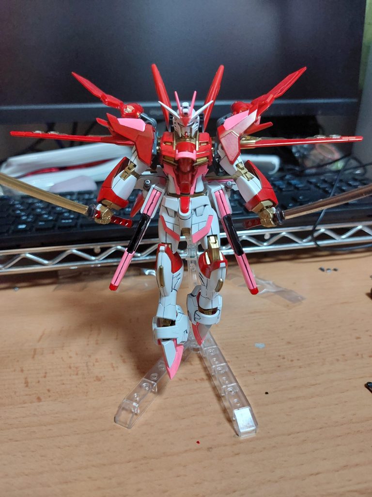 デスティニーのポーズをイメージ。(ポージング下手くそ民)デスティニーのビジュアルのポーズはめちゃくちゃ好きだわ。だってかっこいいから。