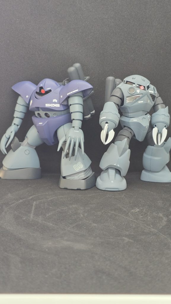 以前制作したズゴックと階級と部隊ナンバーのツッコミは無しでお願いします。 ご覧いただきありがとうございます♪後は、アッガイを制作し1チームにしようと思います。お楽しみに～ 