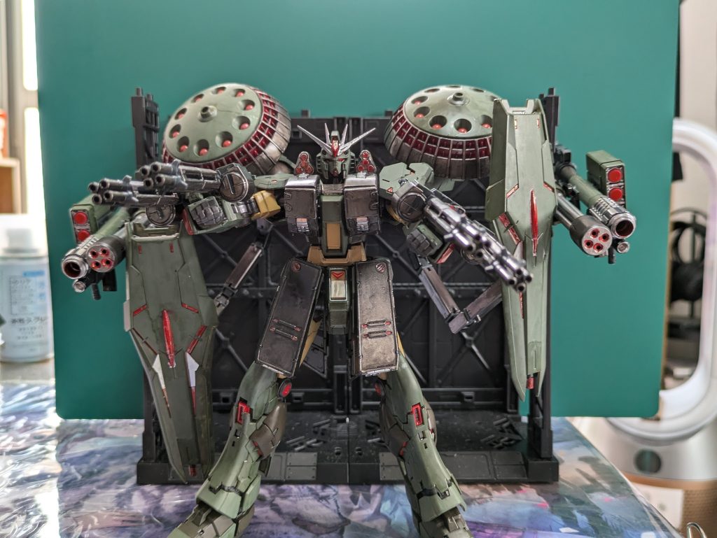 フルバーストこうして見るとフルアーマーよりヘビィーウェポンの方が適当な気がしますが敢えてフルアーマーと呼称させてもらいます