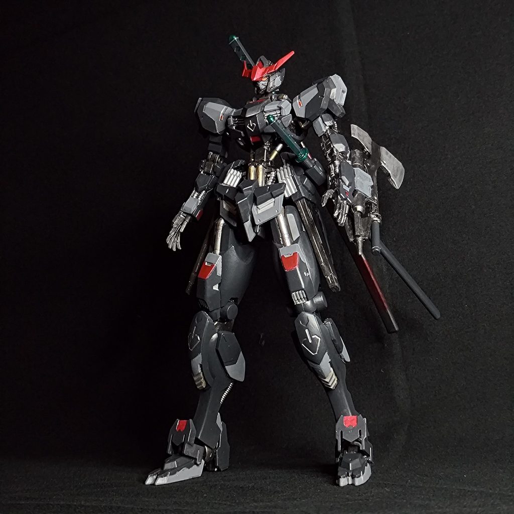 エアリアル改修型の太腿部分を使って脚を長めにしてます