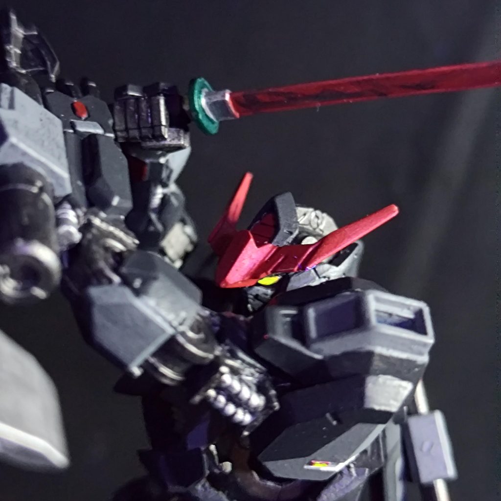 ガンダムバルバトス 灰狼–3枚目/制作者：カンナオス