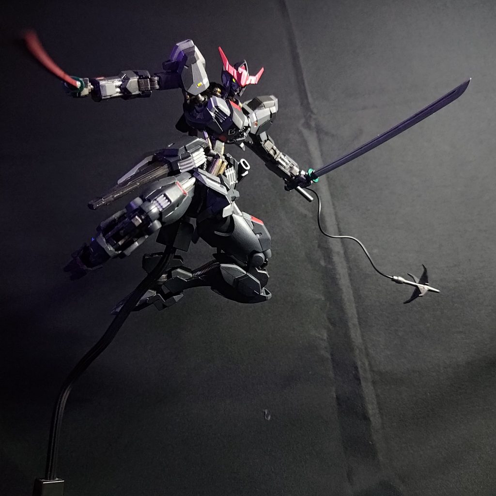 ガンダムバルバトス 灰狼–5枚目/制作者：カンナオス