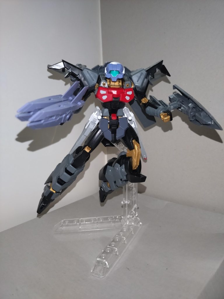 そよ「初めはウイングゼロのツインバスターライフルを使おうと思っていましたが、長すぎる上に不使用時のマウントがないことが解り、エスポジットγのパーツにしました」