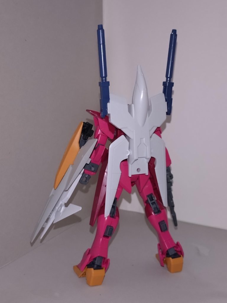 なお「ルージュ」ではなく「カーマイン」がつけられたのは、オーブ国防軍への敬意から。 詳細は次号を見られたし。 〜羽丘女子学園高等部生徒会報より〜