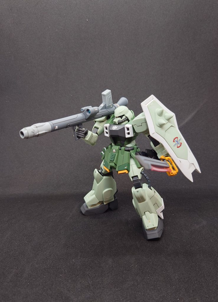 M68キャットゥス 500mm無反動砲!アストレイブルーフレームから流用。やはりザクにはバズーカが似合います!