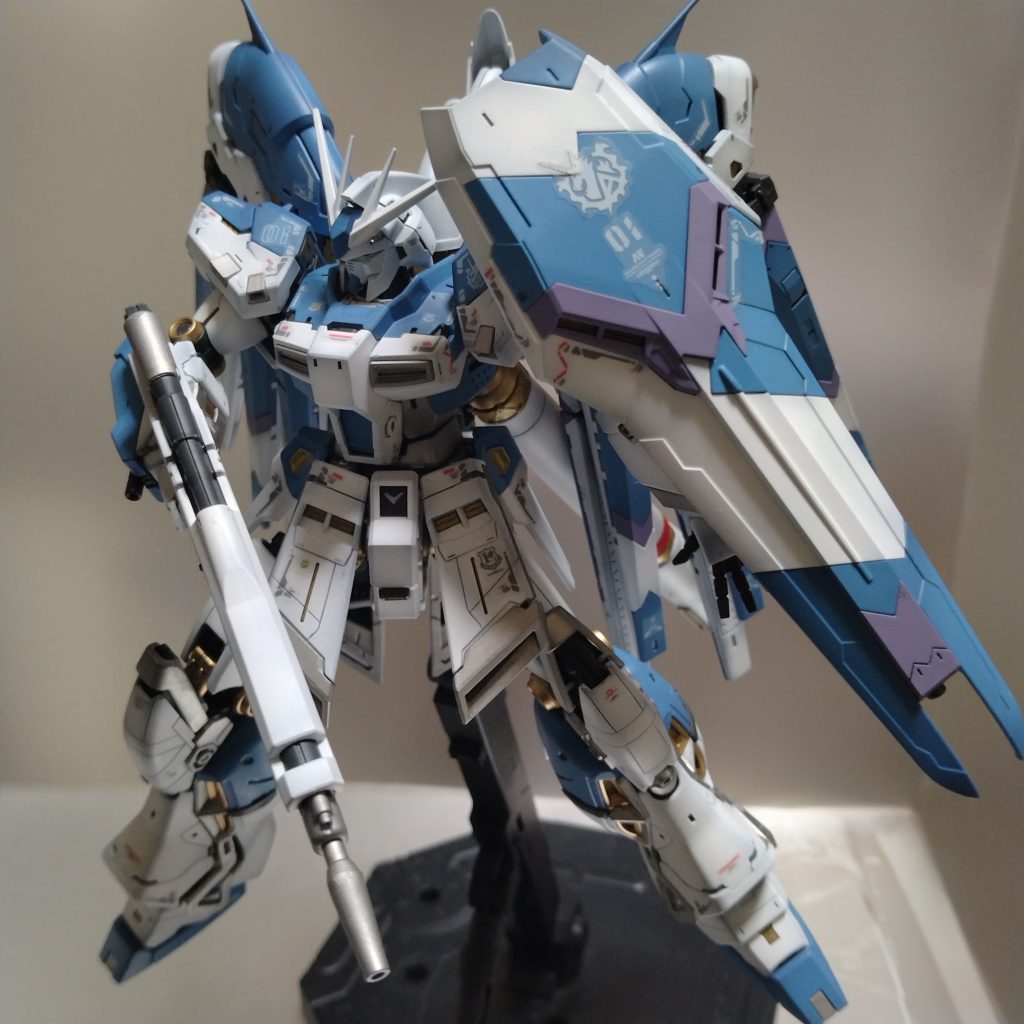 最初は普通のニューガンダムの方が好きでしたが!後からじわじわこのハイニューガンダムも好きになってました!(笑)