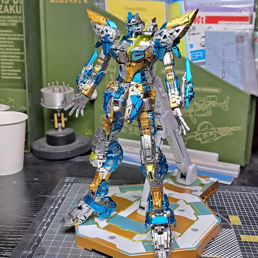 内部フレーム、台座も塗り分けしてます♪ヾ(｡・ω・｡)ﾉﾞ