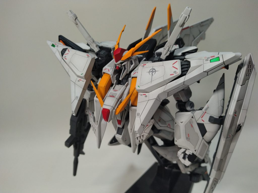 好みで青色部分は暗めにしています。νガンダムのカラーリングをイメージしました。