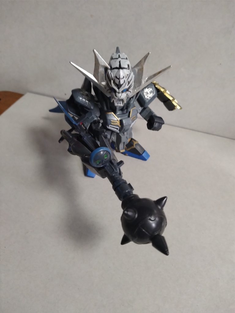 武器はいろいろなパーツでソレっぽく〜