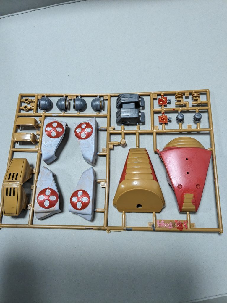 1度目の塗装中です