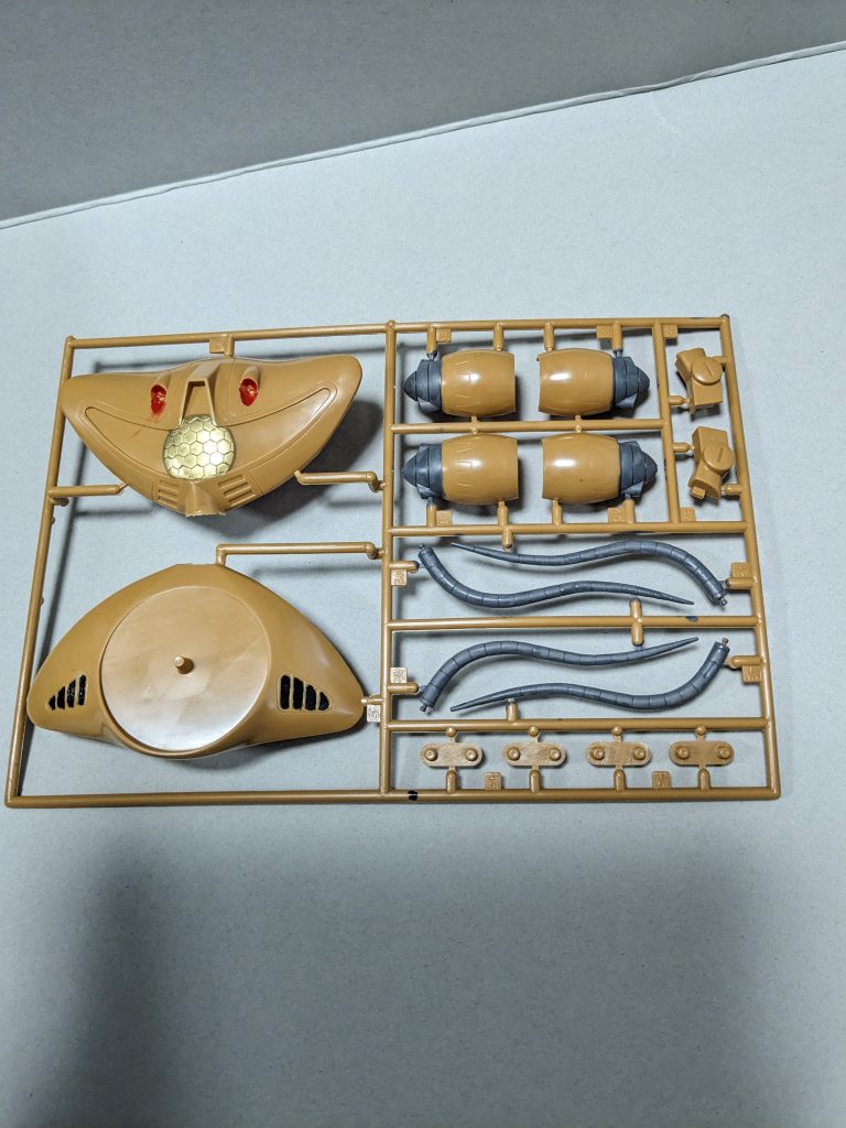 赤がはみ出てますね(gundam-kao10)