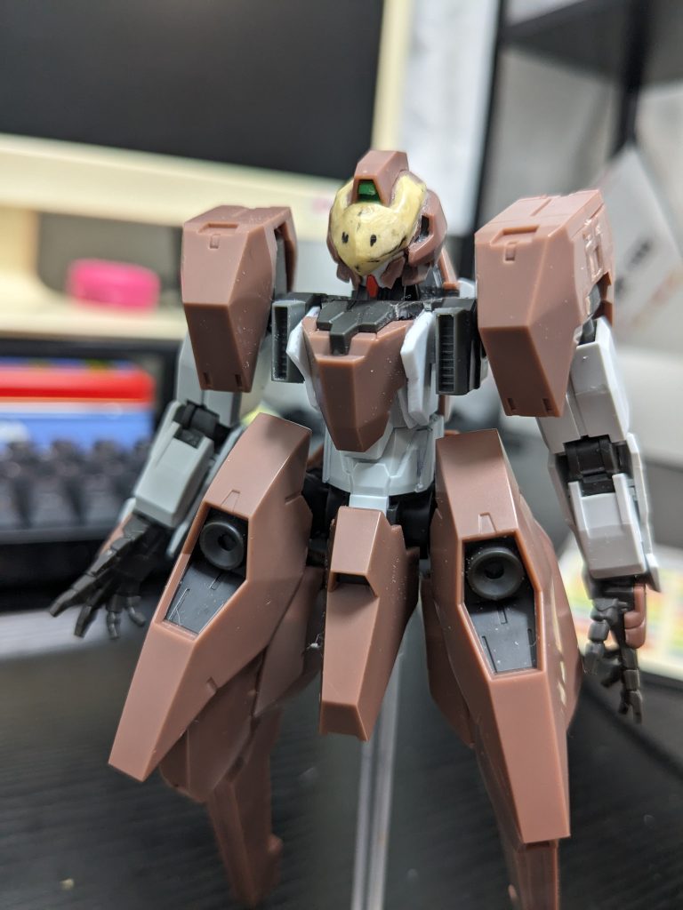 途中の頃です。二の腕が太い。