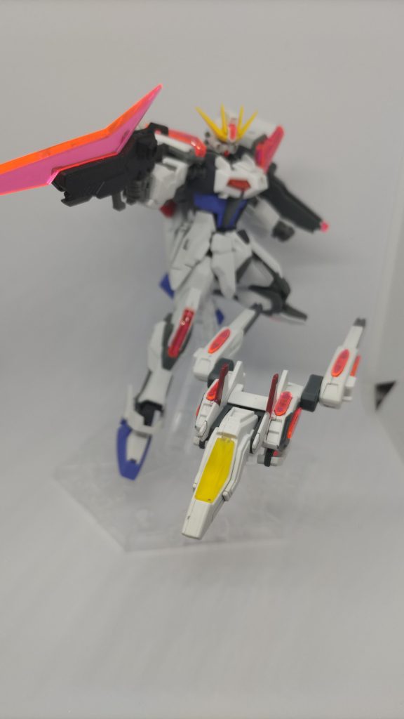 ユニバースブスターのキャノピーをレジンで作ってみましたが、トップコートでくすんでしまった(泣)