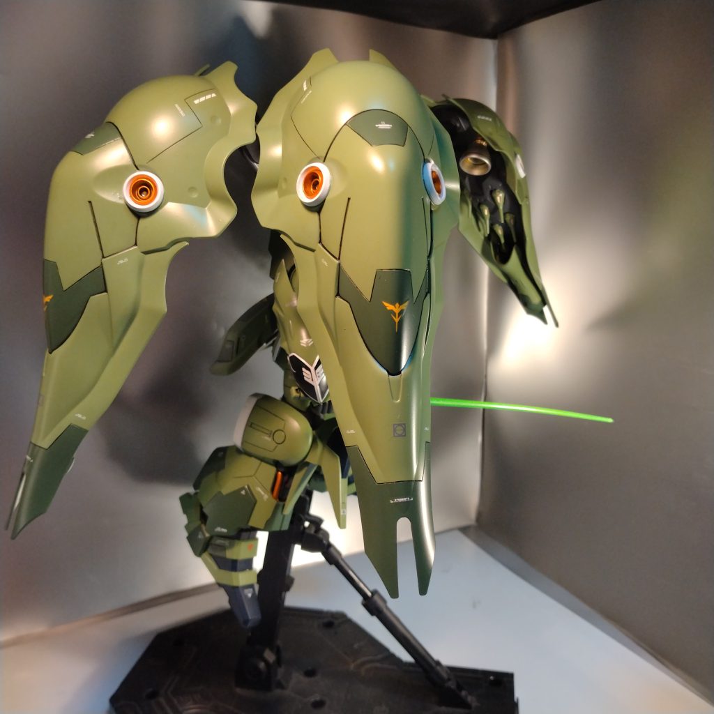 バインダーのスジ彫りと塗り分けは何気に同じもの4枚なので！くるいなくやるのに神経使いました！（笑）