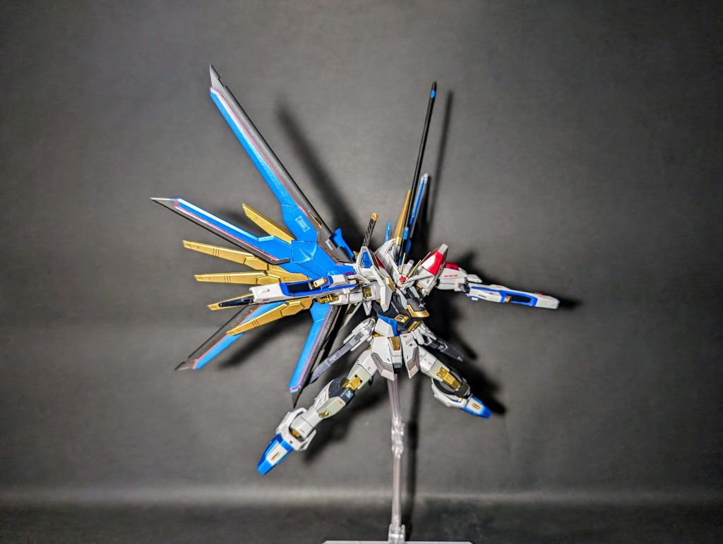 HGマイティーストライクフリーダム–2枚目/制作者：JET