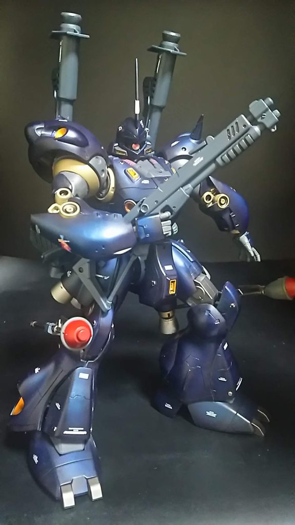 元々作ってた時にパーツを無くしてしまった挙げ句に更に塗装も失敗してジャンクボックス行きになっていたケンプファーです！（笑）