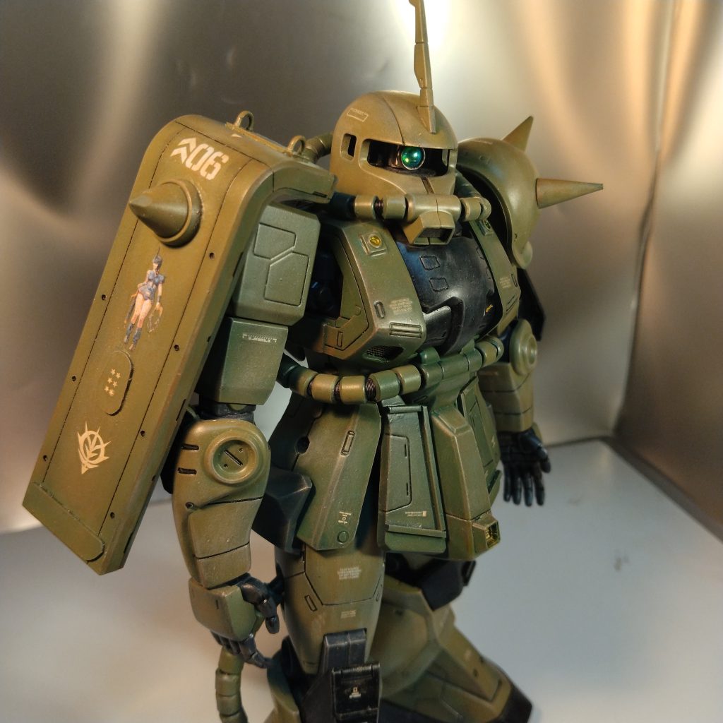 何も考えずにザクレディ貼りましたが!変ですかね?