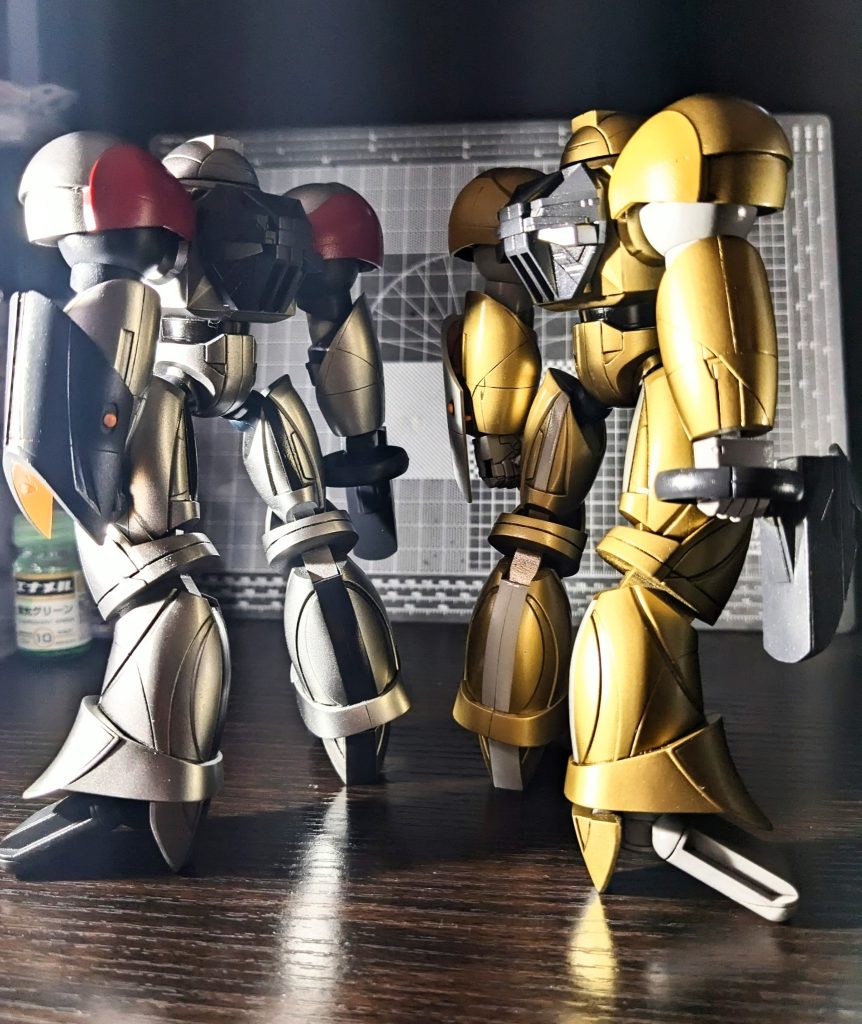 モビルスモー/ゴールド＆シルバー–3枚目/制作者：@Ult_one_