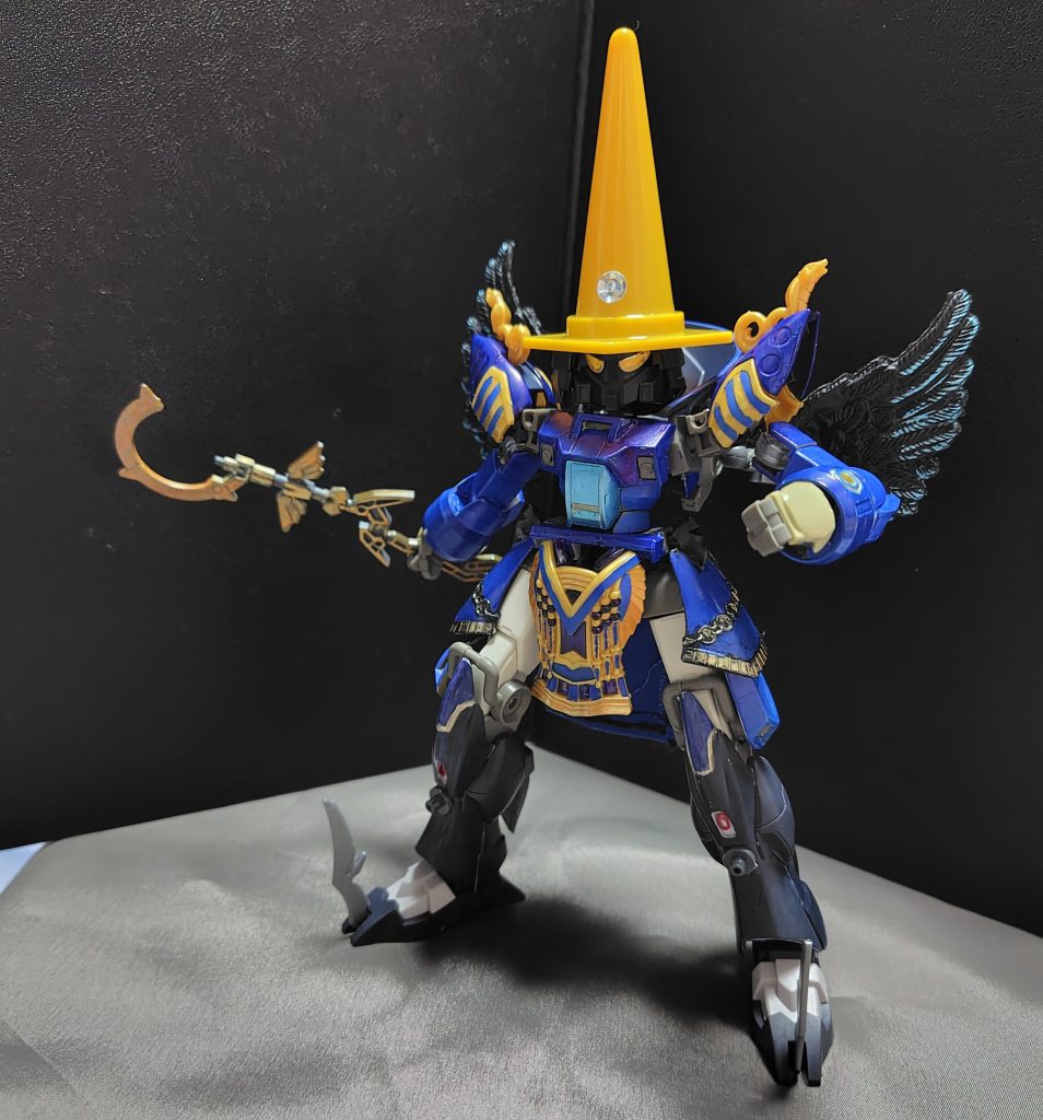 頭にカラコン乗せて、魔導士のような形にしてみた割にはいい感じに仕上がりました。