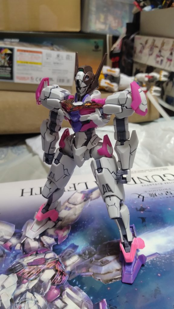 リアスカートのアーマー付ける前の写真。水星のキットは組みやすく、可動域が広いものが多いので改造しやすいのが良い。