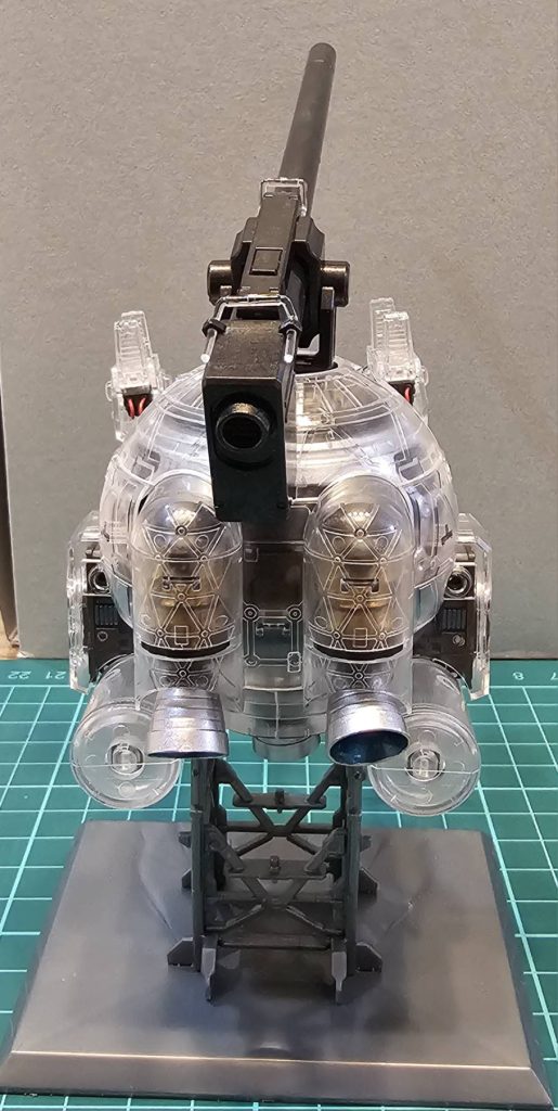 表面はコンパウンドで磨いているのですが、磨いてない内面が透けちゃってますね。 