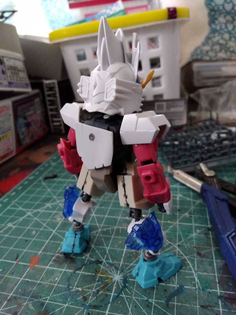 マントもジャンクから、アレンジは入ってます。