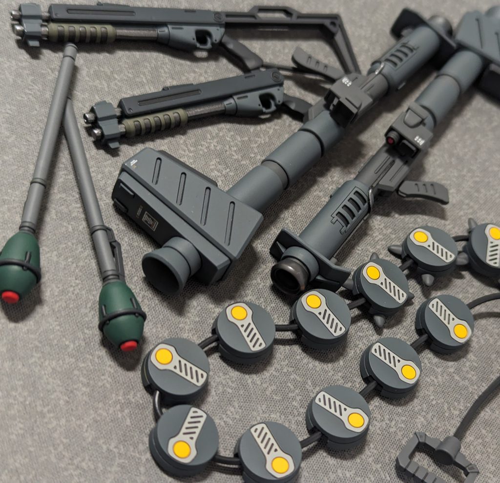 いつもは妥協しがちな武器たちもしっかりマスキングで塗り分けました! 最後までご覧いただきありがとうございました😌✨