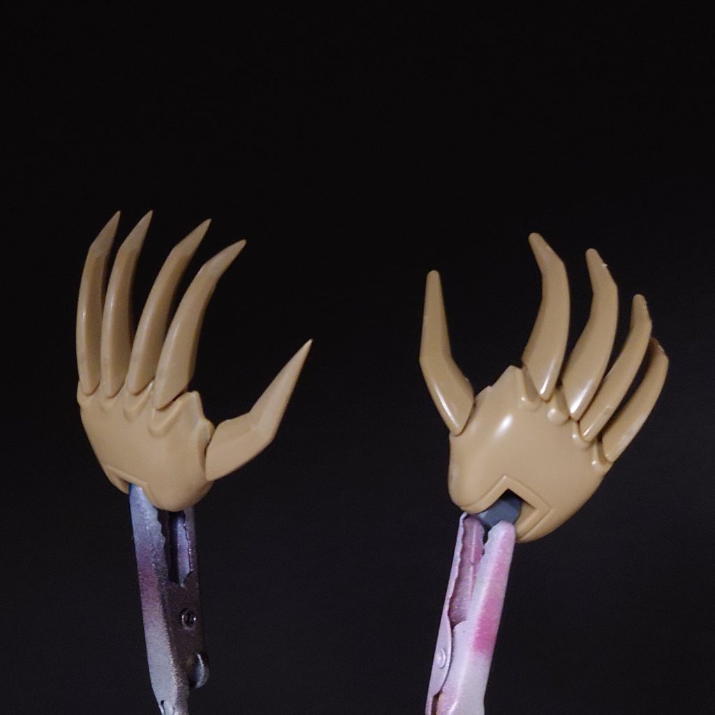 アイアンネイルシャープ化&合わせ目消し。このキット、古さは感じますが全体のシルエットとかは劇中を良く再現していますよね。700円なので安いし（ウ◯コ転売ヤーは無視）、再販で見かけたら買い！の良キットでした！