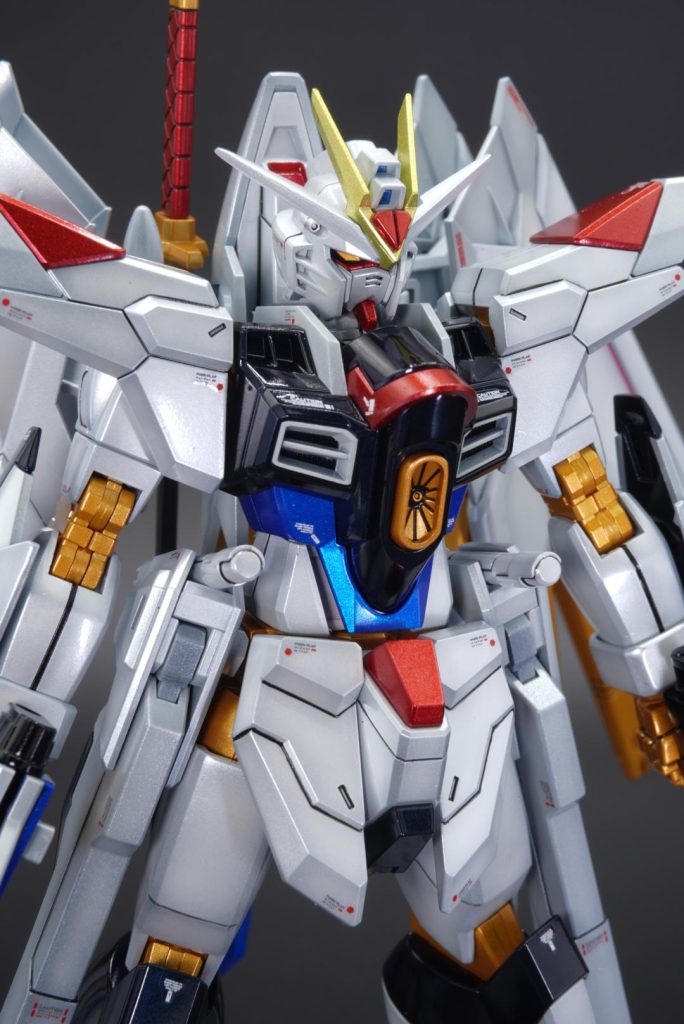 今回はパールカラーを多めにしてみました。紺色にプリズムブルーブラックにしたのですが紺色が強すぎたので、クリアーブラックで色を黒寄りにしています。