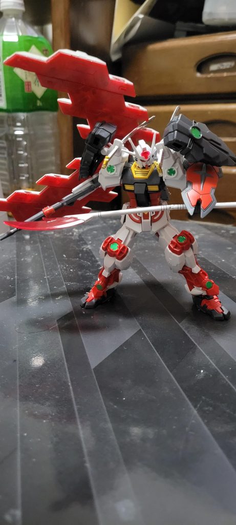 三日月の型特殊なエネルギーを放出、機体性能が上がる！みたいな設定です🤣