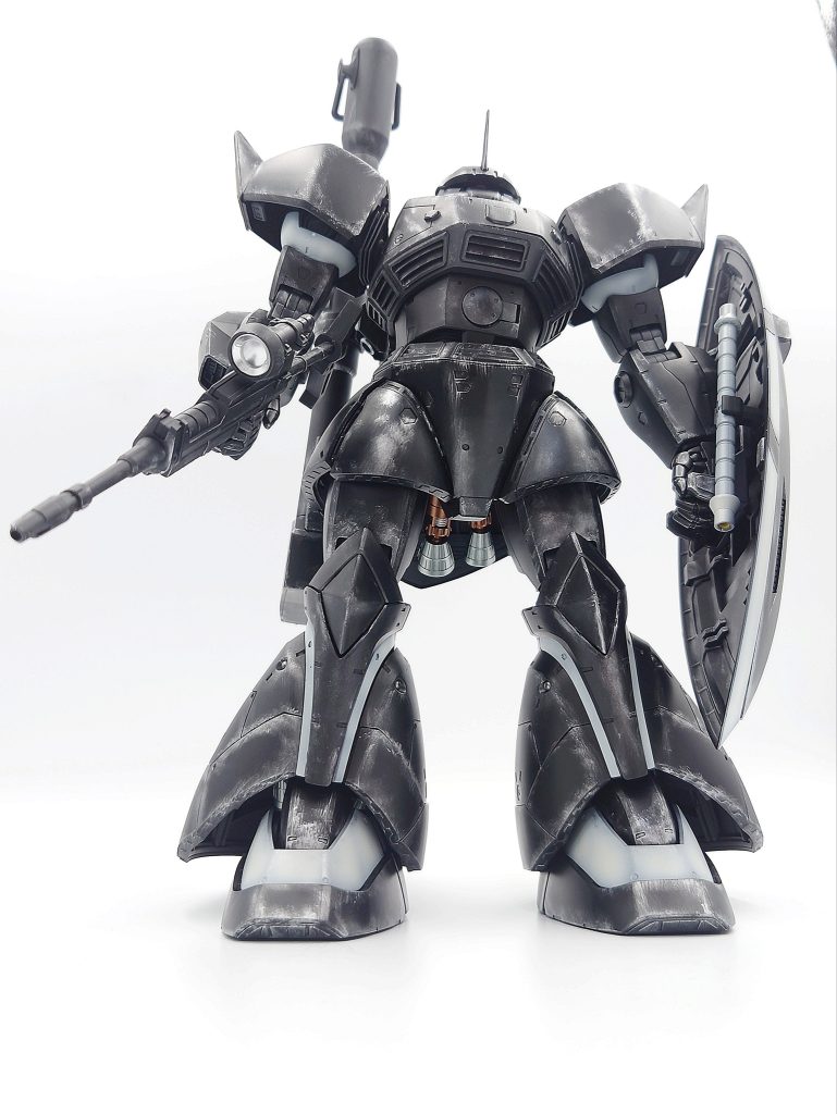 下からみるとチラリと見えるバーニアの列