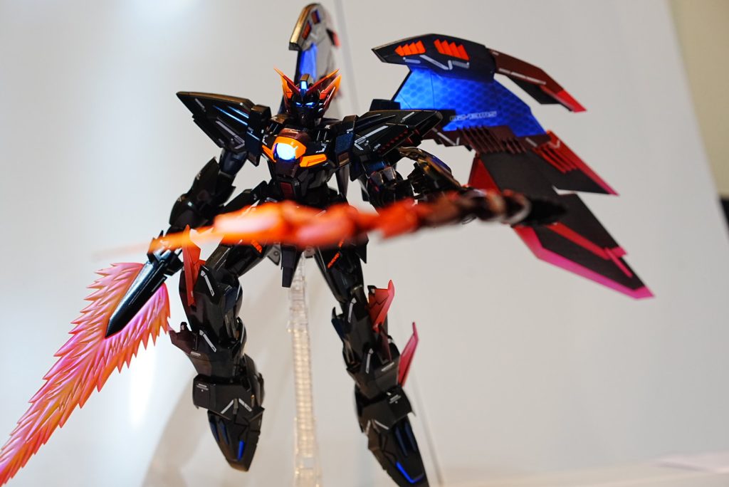 元々どちらかというと悪そうな機体がさらに悪マシマシって感じに見えますね(笑)