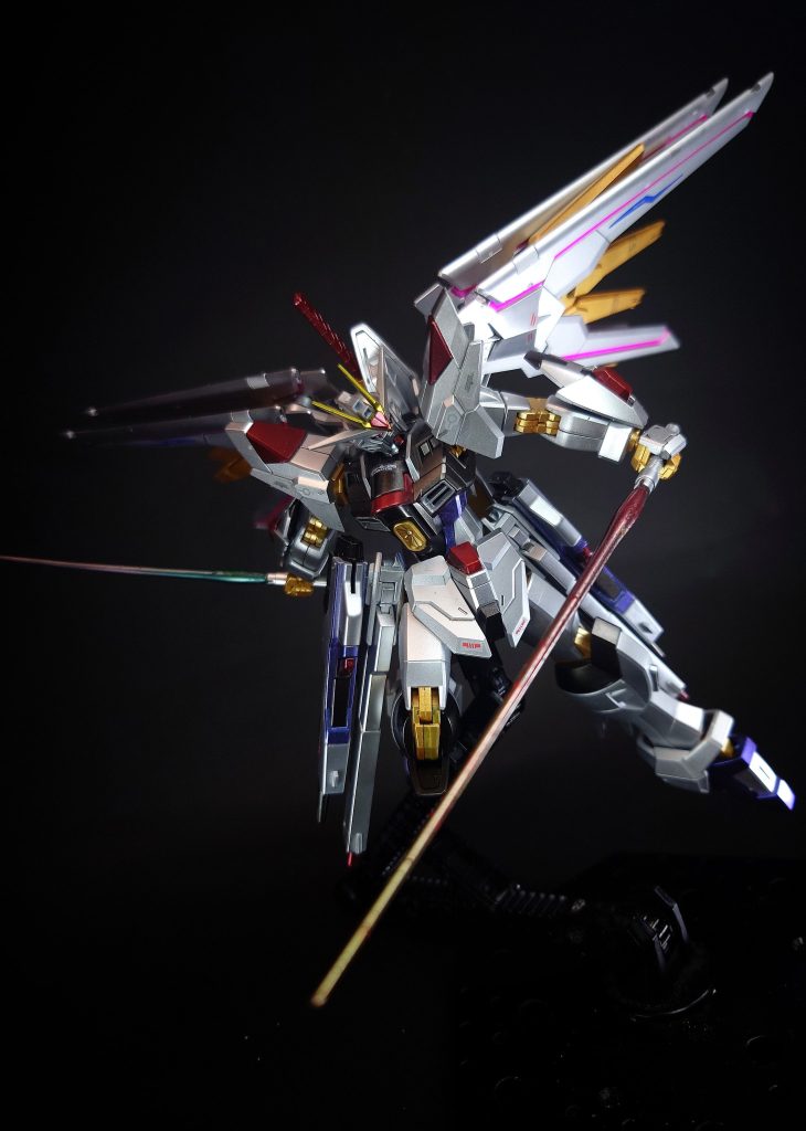 MA-M03D ビームサーベル アクータラケルタサイドアーマーにマウントされたビームサーベル。歴代フリーダムと同様に柄同士を連結させることが可能。