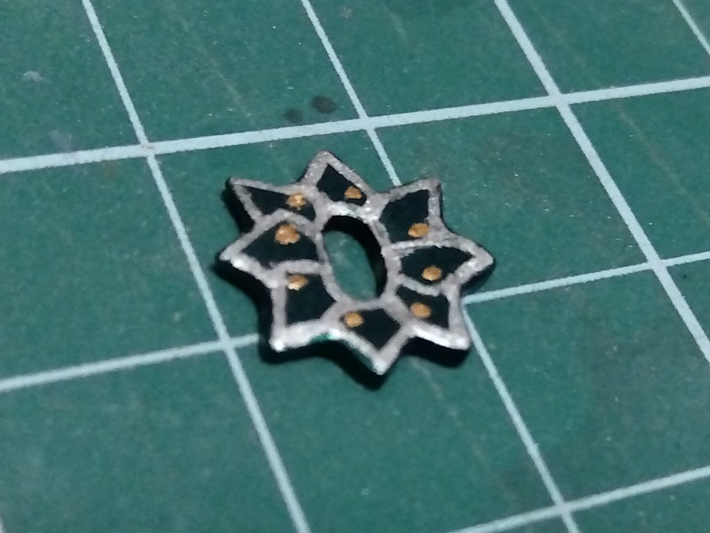 鍔も塗りました。