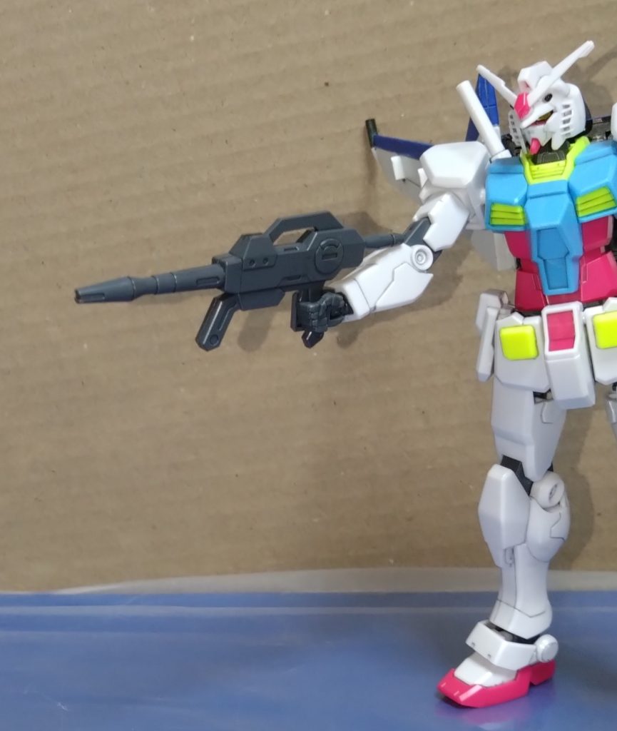 そんな機体の武装を紹介。ビームライフル一般的なMSのビーム兵装。二丁と考えたが、この機体は一丁にしました。